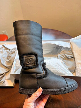 Vintage Chanel 09A Black Leather Shearling CC Logo Tall Winter Boots 37.5